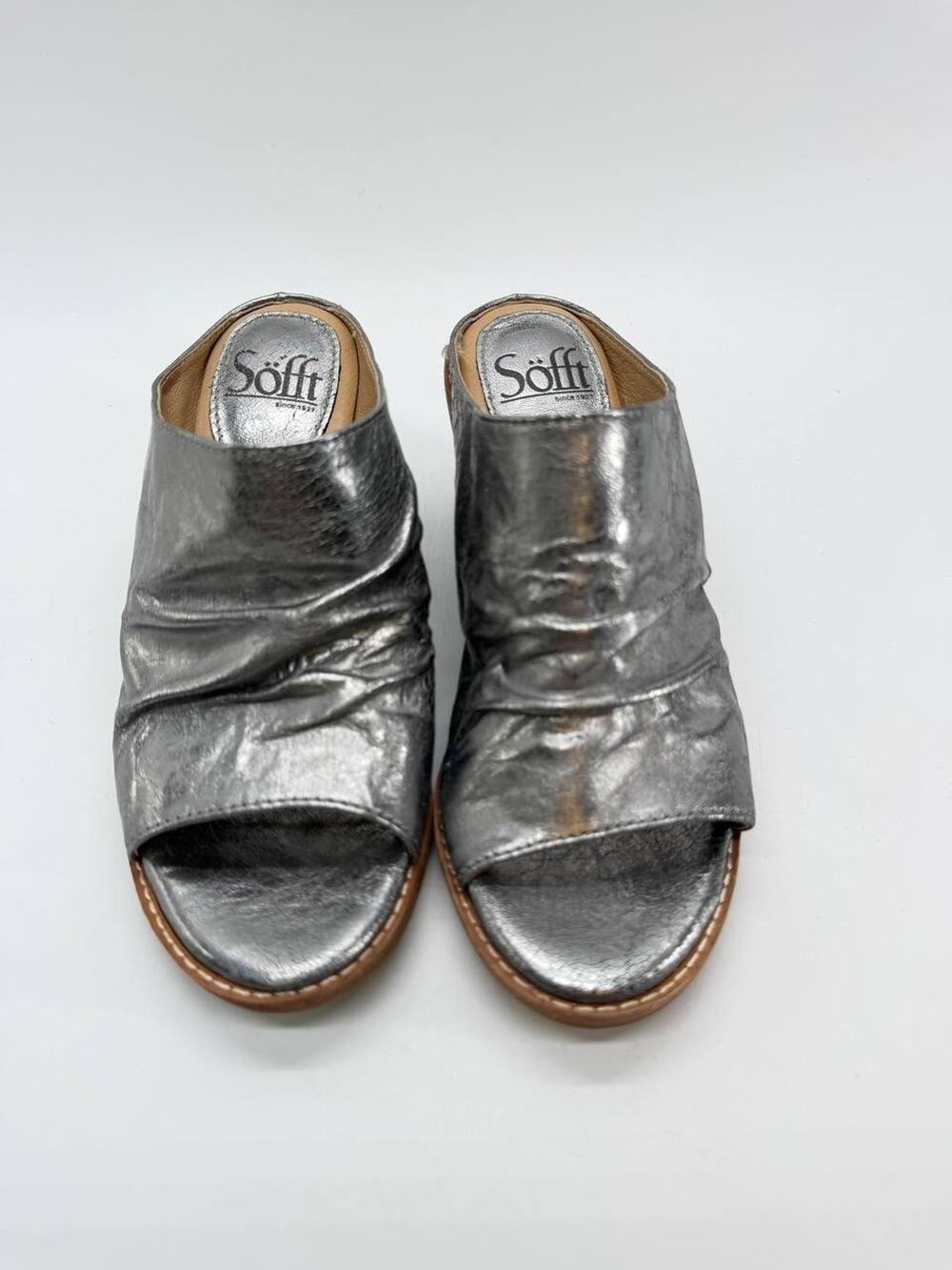 Sofft Women’s Size 6M Silver Metallic Leather Open Toe Block Heel Mules